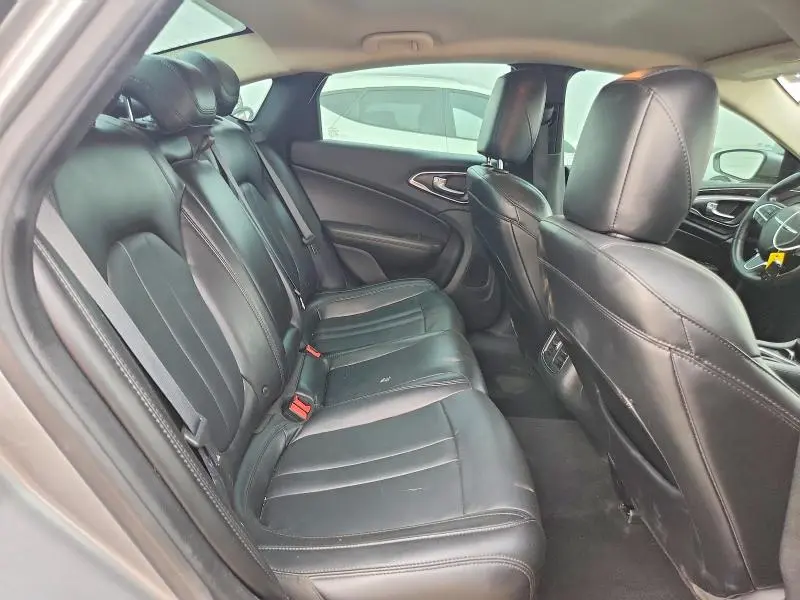 2016 CHRYSLER 200 C  