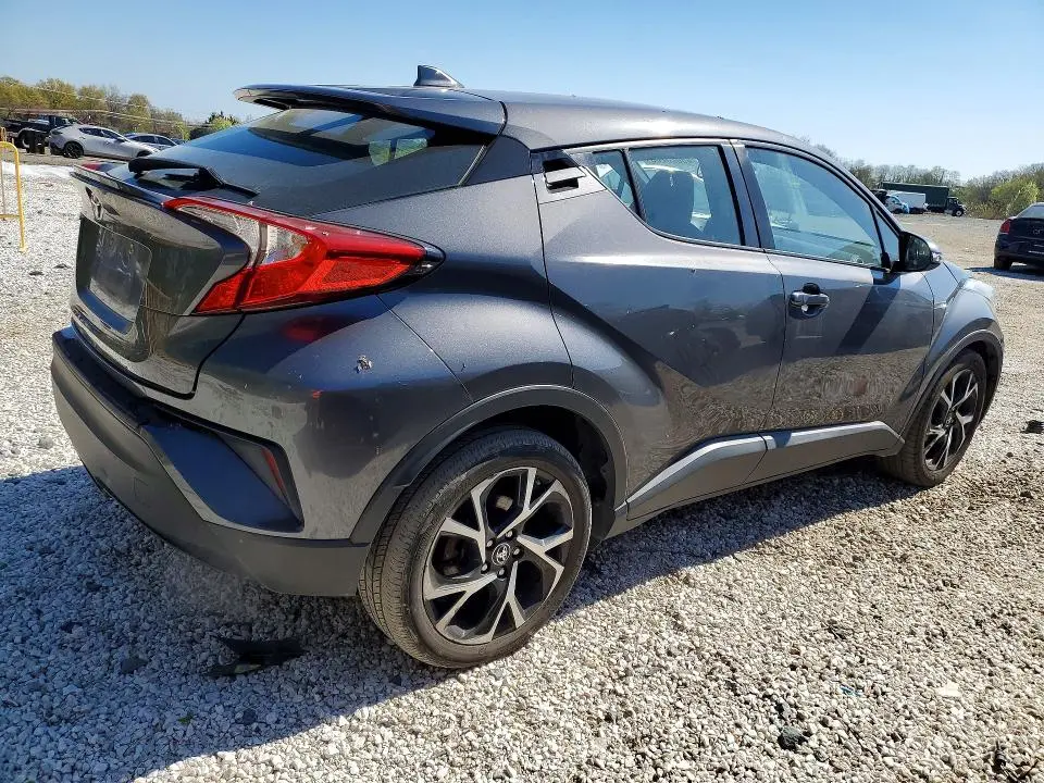 2018 TOYOTA C-HR XLE  