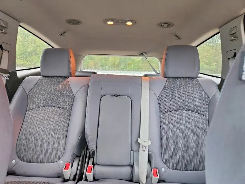 2013 CHEVROLET TRAVERSE LS  