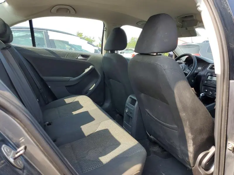 2012 VOLKSWAGEN JETTA SE  