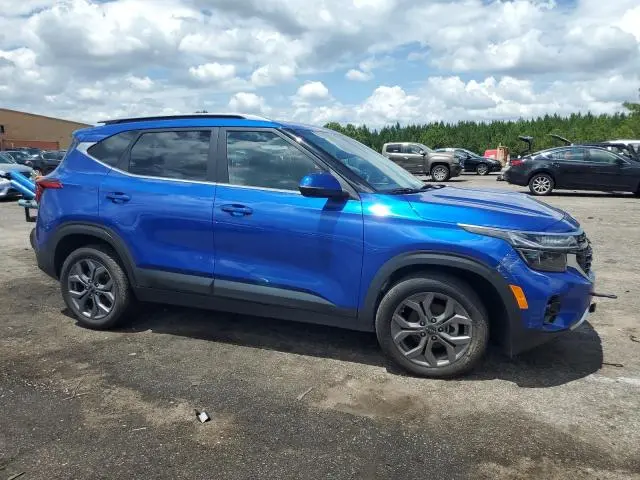 2024 KIA SELTOS S  