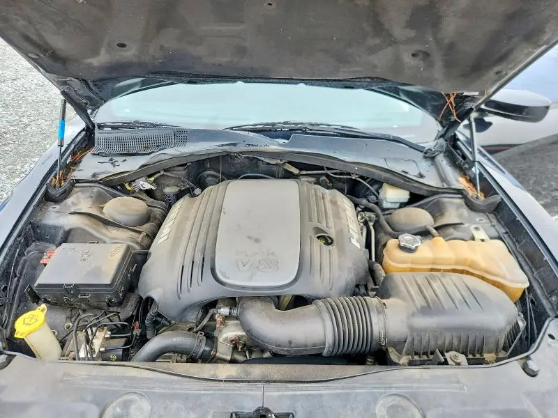 2011 DODGE CHARGER R  