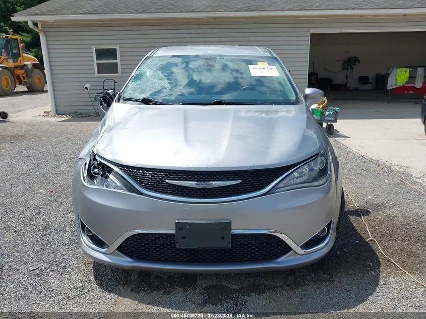 2019 CHRYSLER PACIFICA TOURING PLUS