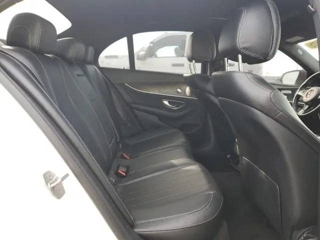 2017 MERCEDES-BENZ E 300 4MATIC  