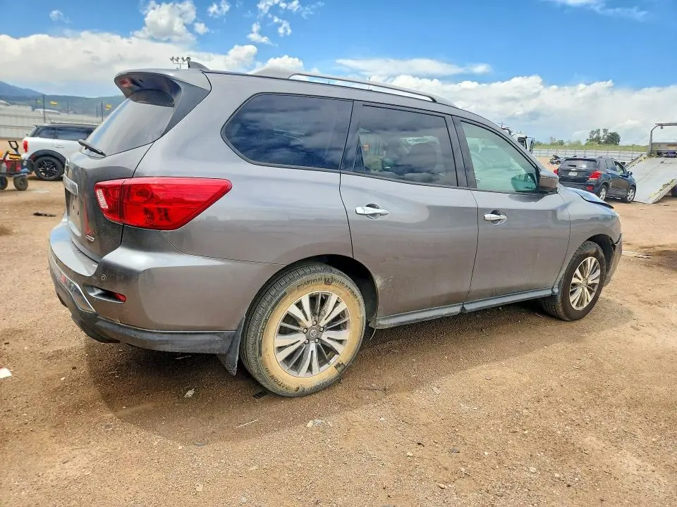 2019 NISSAN PATHFINDER S  