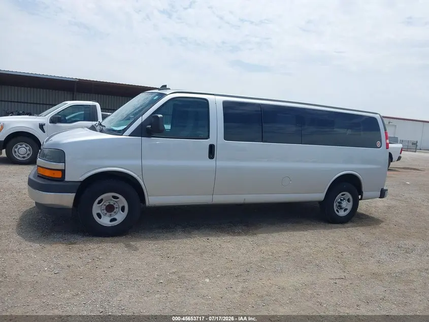 2017 CHEVROLET EXPRESS 3500 LT