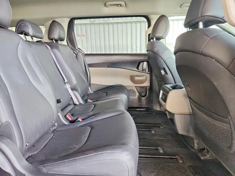 2026 KIA CARNIVAL LXS  