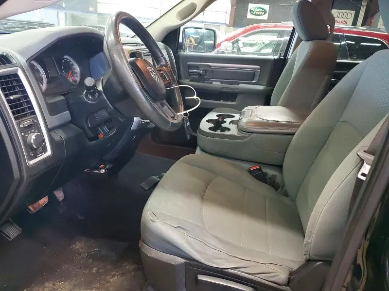 2014 RAM 1500 SLT  