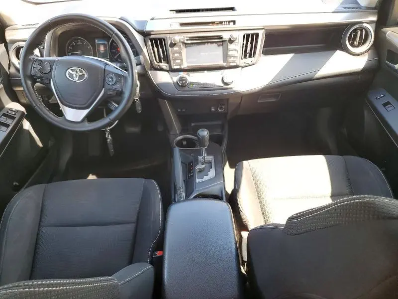 2017 TOYOTA RAV4 XLE  