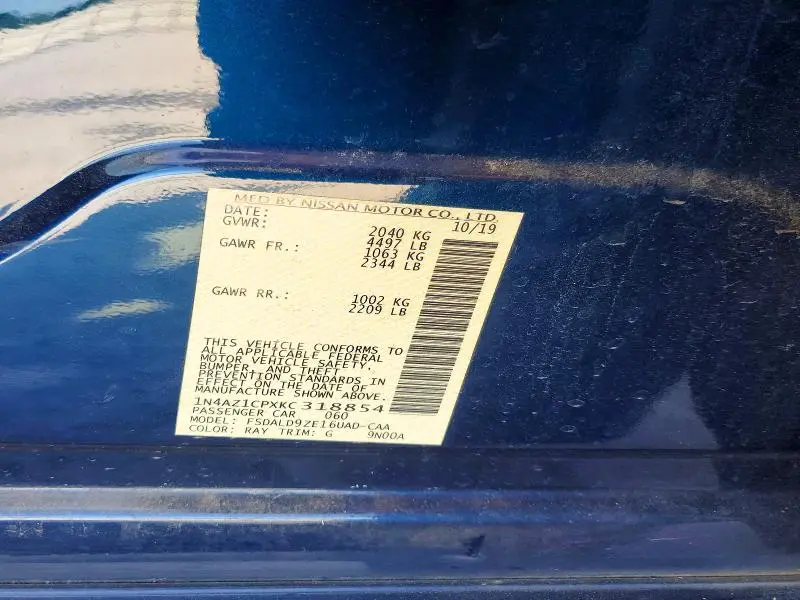 2019 NISSAN LEAF S  
