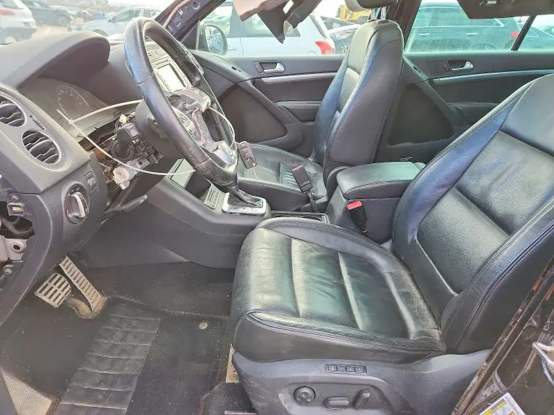 2014 VOLKSWAGEN TIGUAN S  