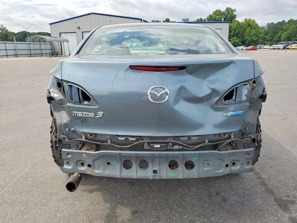 2013 MAZDA 3 I  