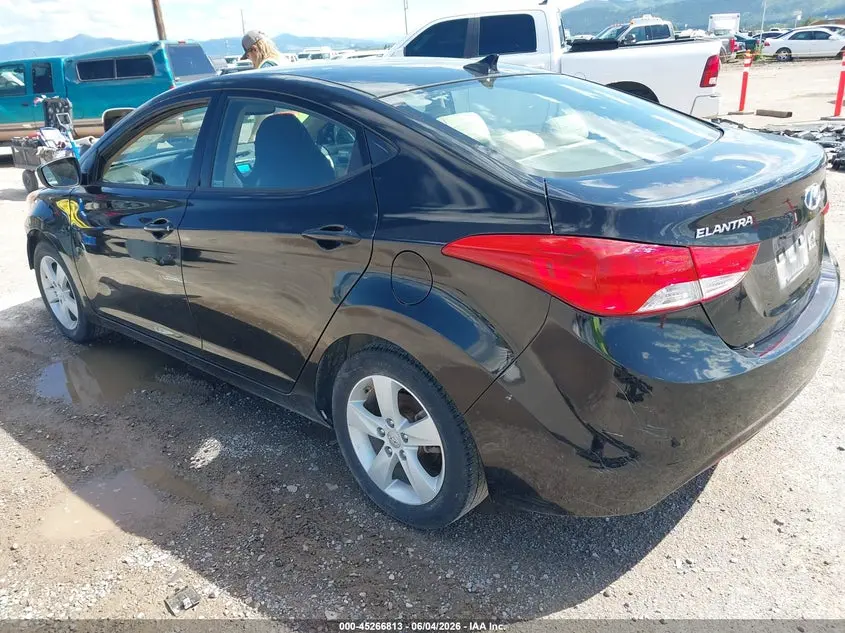 2013 HYUNDAI ELANTRA GLS