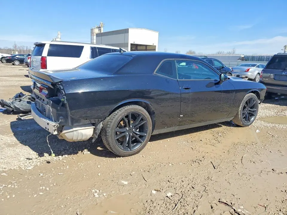 2016 DODGE CHALLENGER SXT  