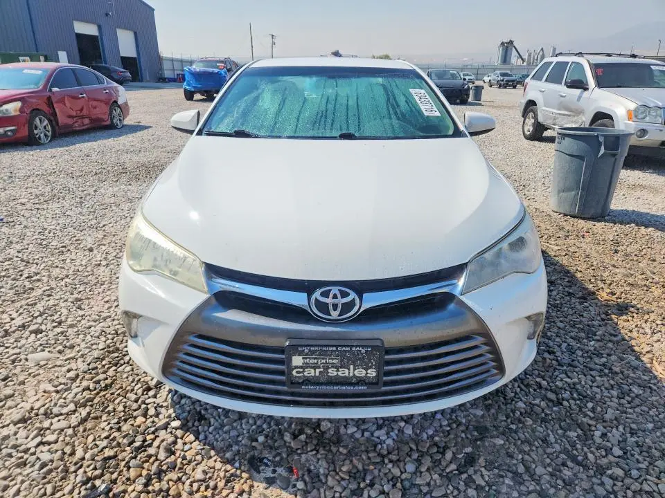 2015 TOYOTA CAMRY LE  