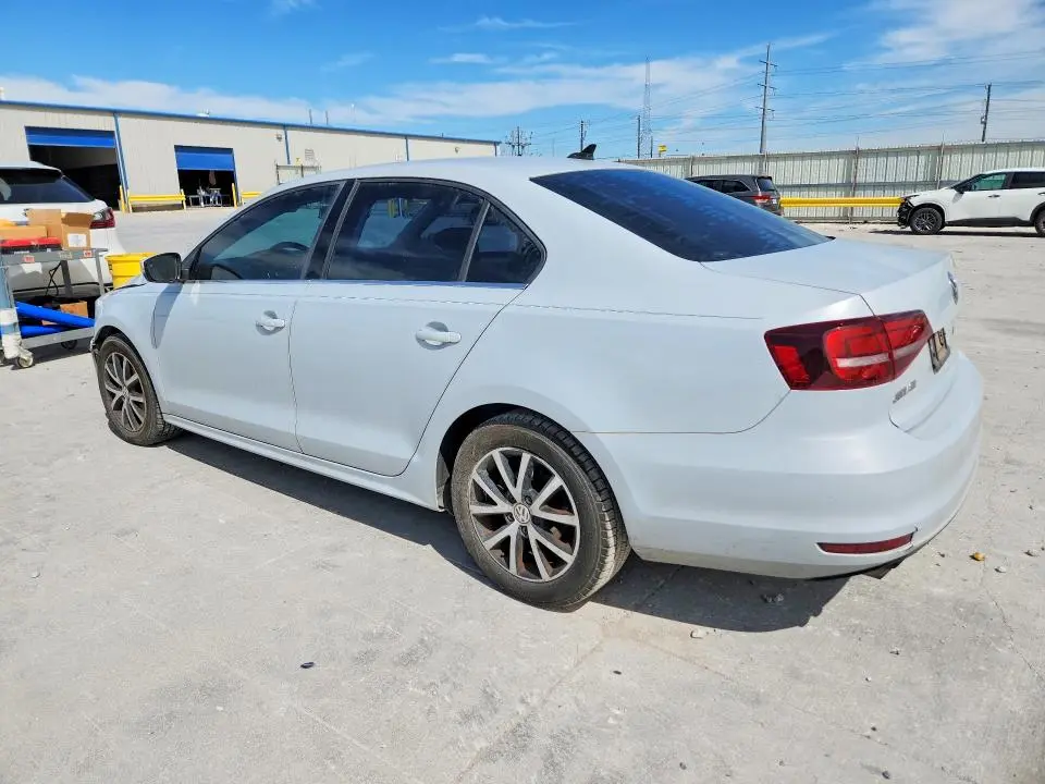 2017 VOLKSWAGEN JETTA SE  