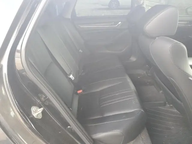 2018 HONDA ACCORD TOURING  