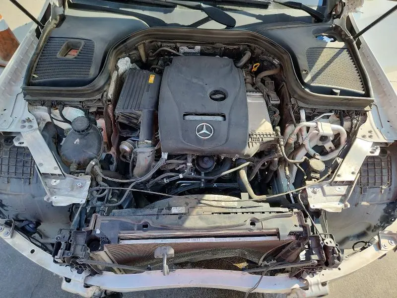 2019 MERCEDES-BENZ GLC 300  