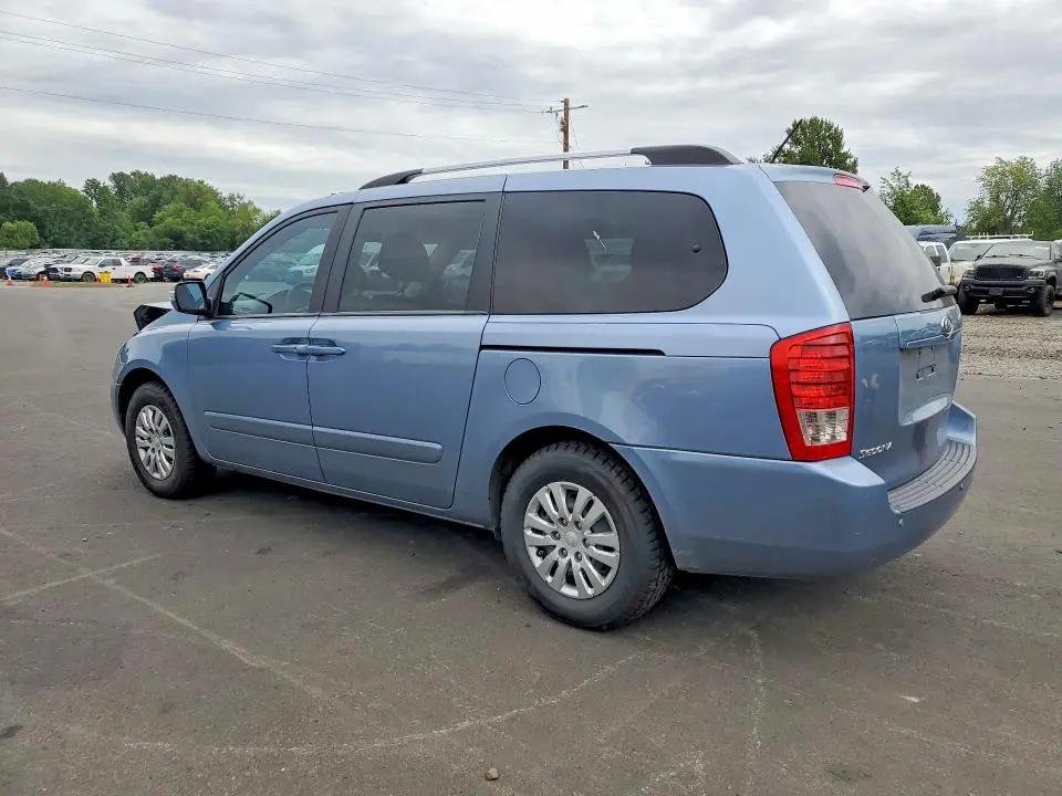 2012 KIA SEDONA LX  