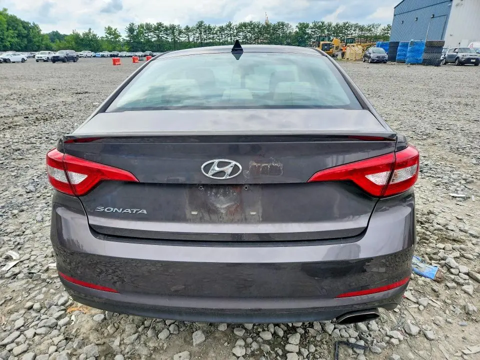 2017 HYUNDAI SONATA SE  