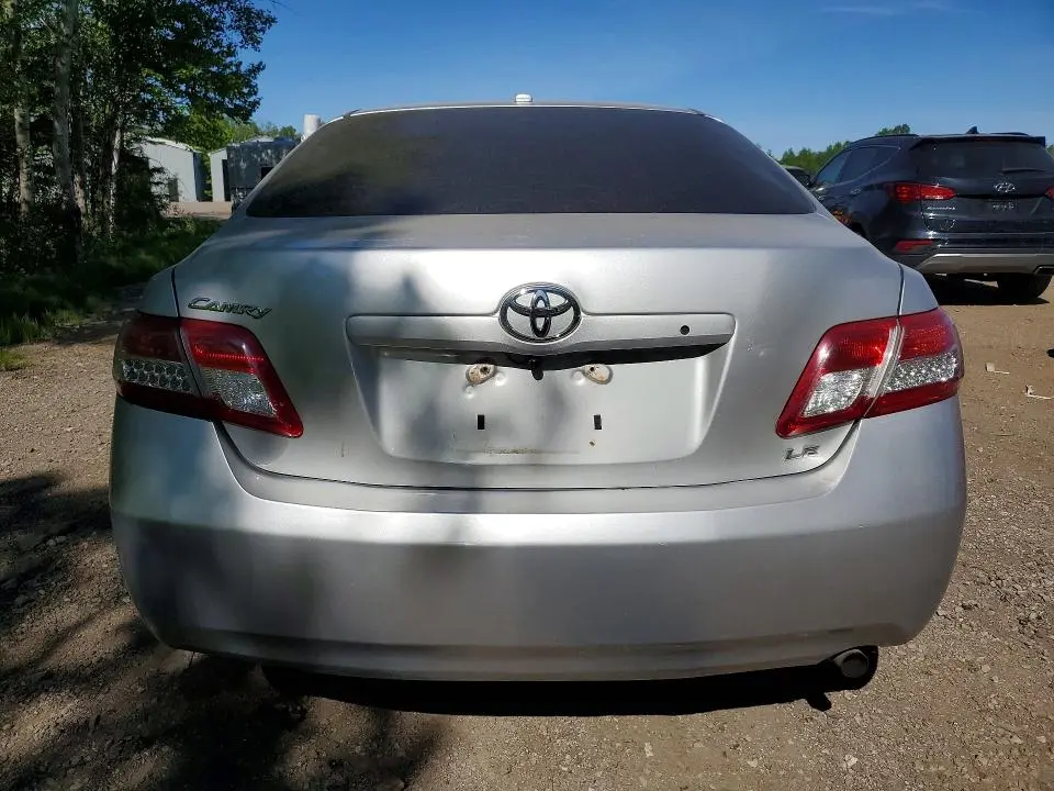 2010 TOYOTA CAMRY BASE  