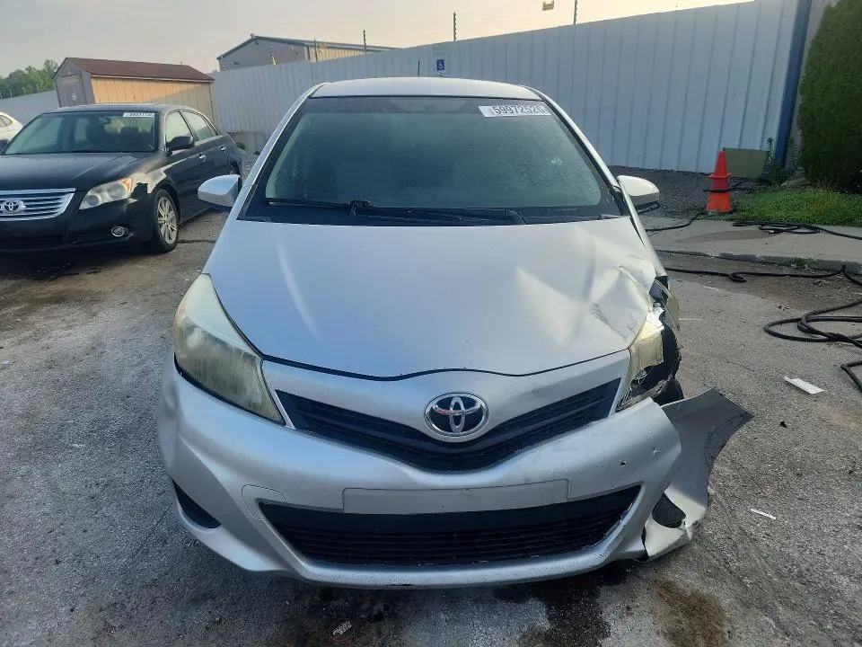 2012 TOYOTA YARIS 5-DOOR LE  