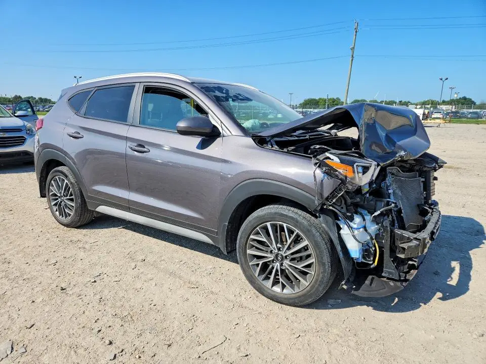2021 HYUNDAI TUCSON SEL  