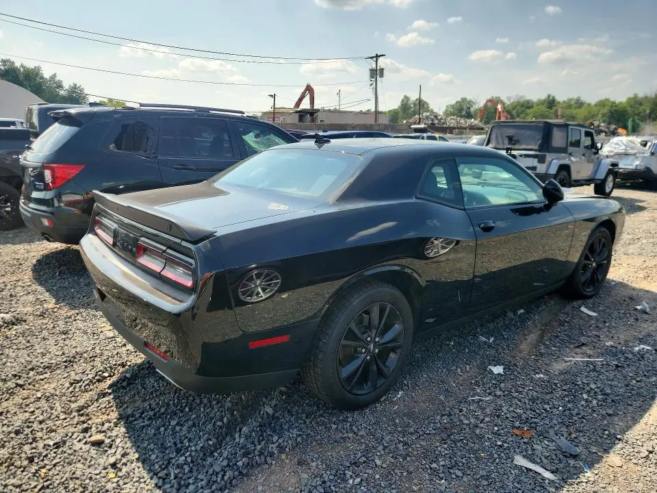 2020 DODGE CHALLENGER SXT  