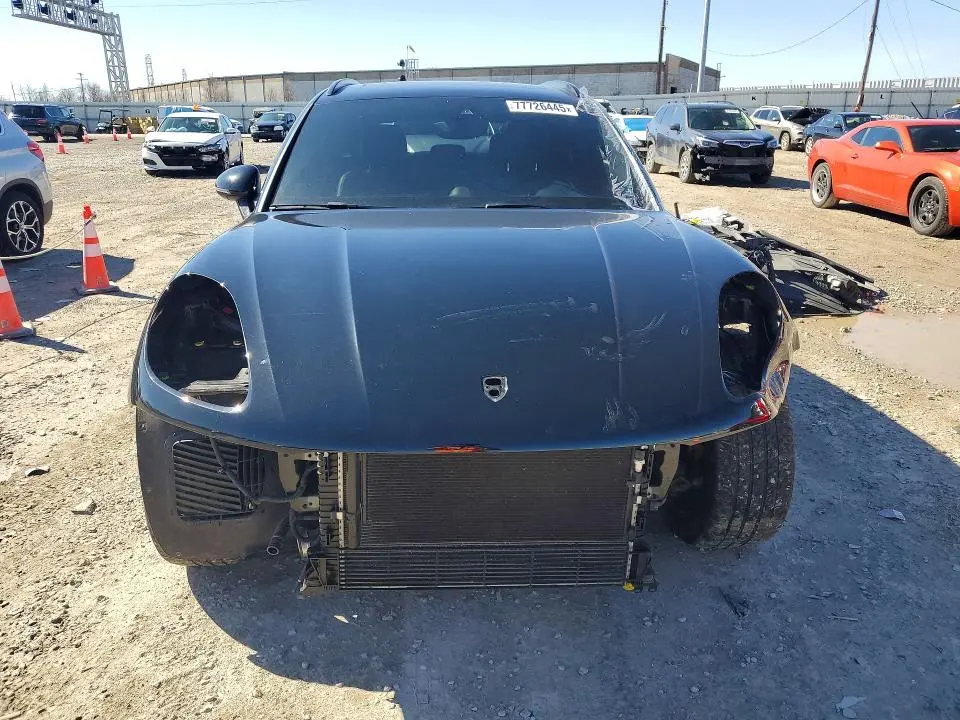 2018 PORSCHE MACAN TURBO  