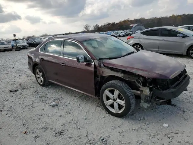 2013 VOLKSWAGEN PASSAT SE  