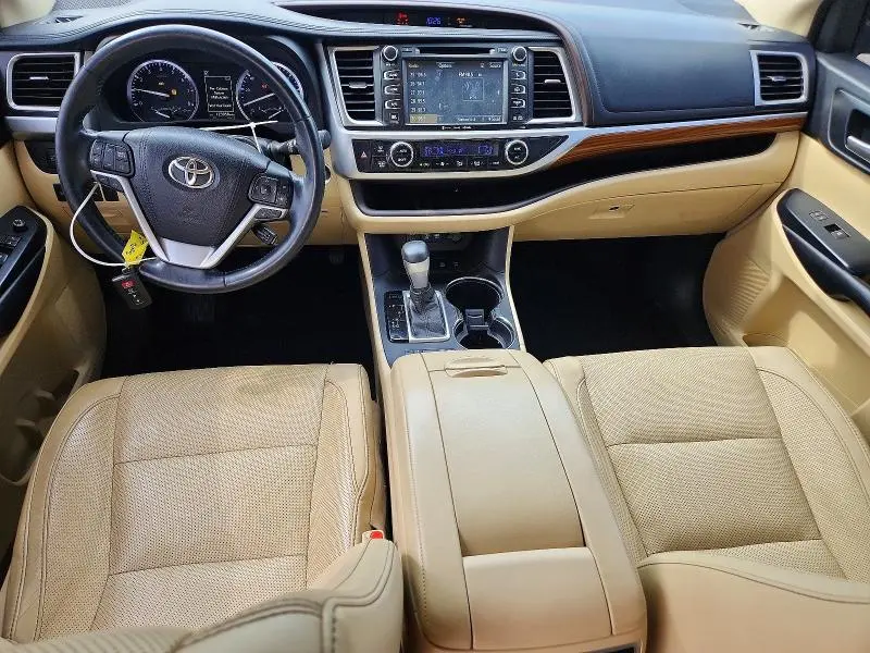2017 TOYOTA HIGHLANDER LIMITED PLATINUM  