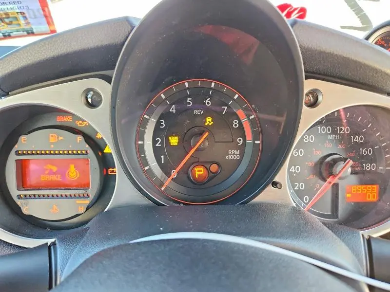 2015 NISSAN 370Z SPORT TECH  