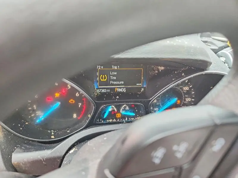 2018 FORD ESCAPE SE  
