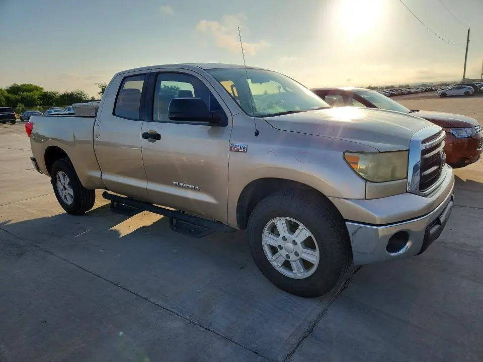 2010 TOYOTA TUNDRA DOUBLE CAB SR5  