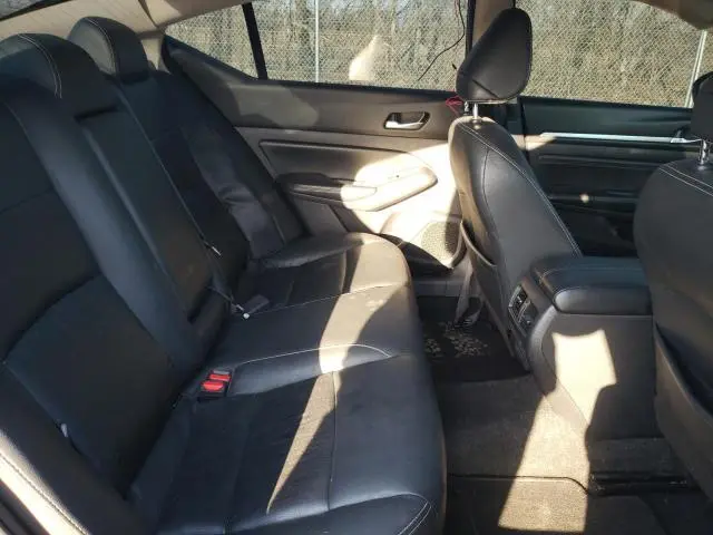 2019 NISSAN ALTIMA SL  