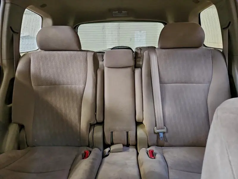 2010 TOYOTA HIGHLANDER SE  