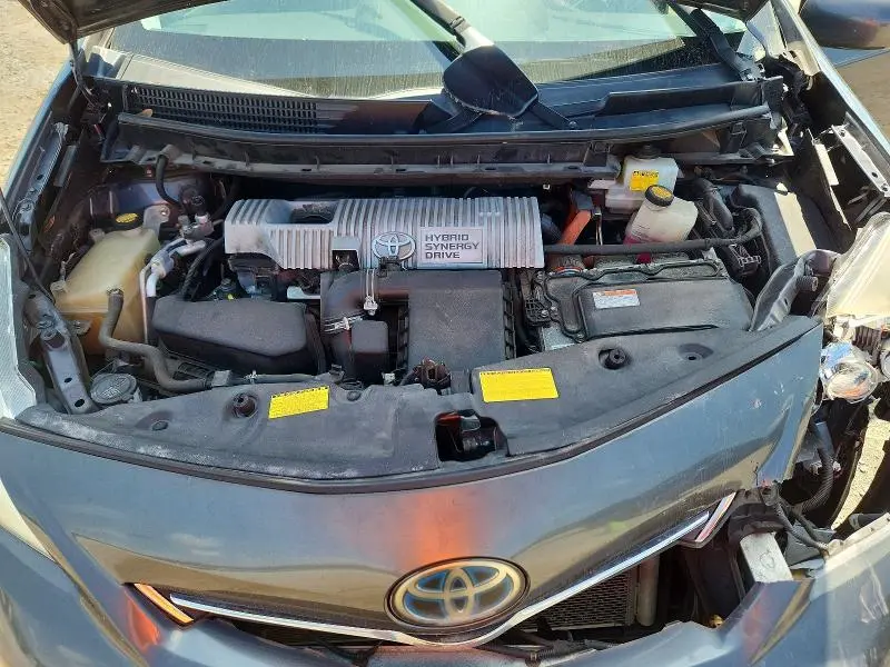2014 TOYOTA PRIUS V FIVE  
