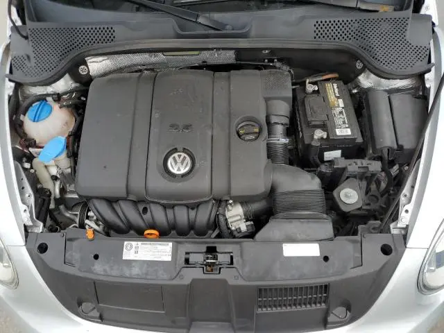 2013 VOLKSWAGEN BEETLE