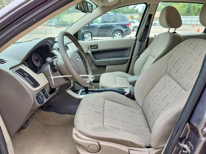 2011 FORD FOCUS   