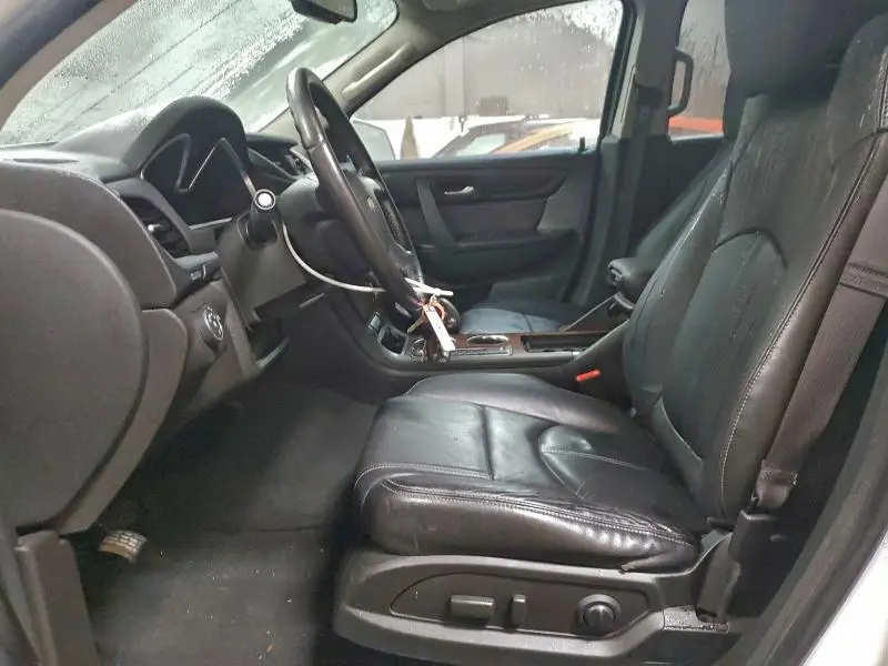 2013 CHEVROLET TRAVERSE LT  