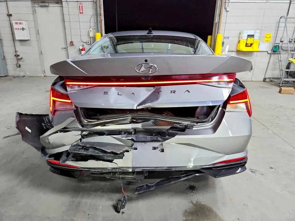 2021 HYUNDAI ELANTRA SEL  