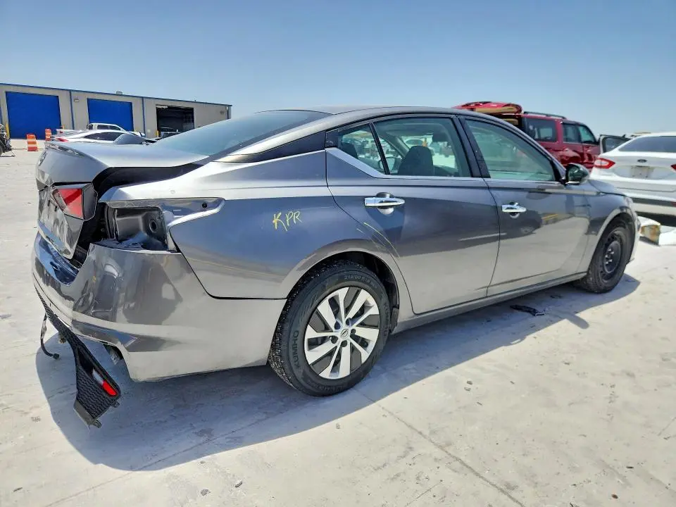 2023 NISSAN ALTIMA S  