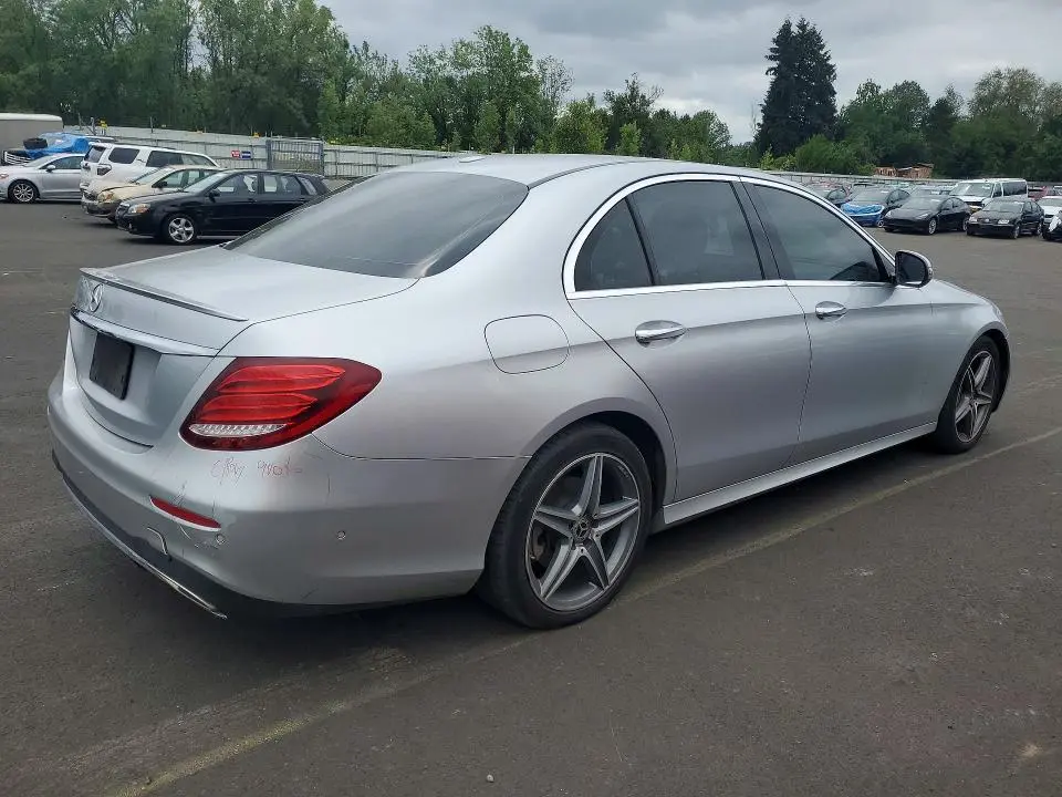 2017 MERCEDES-BENZ E 300  