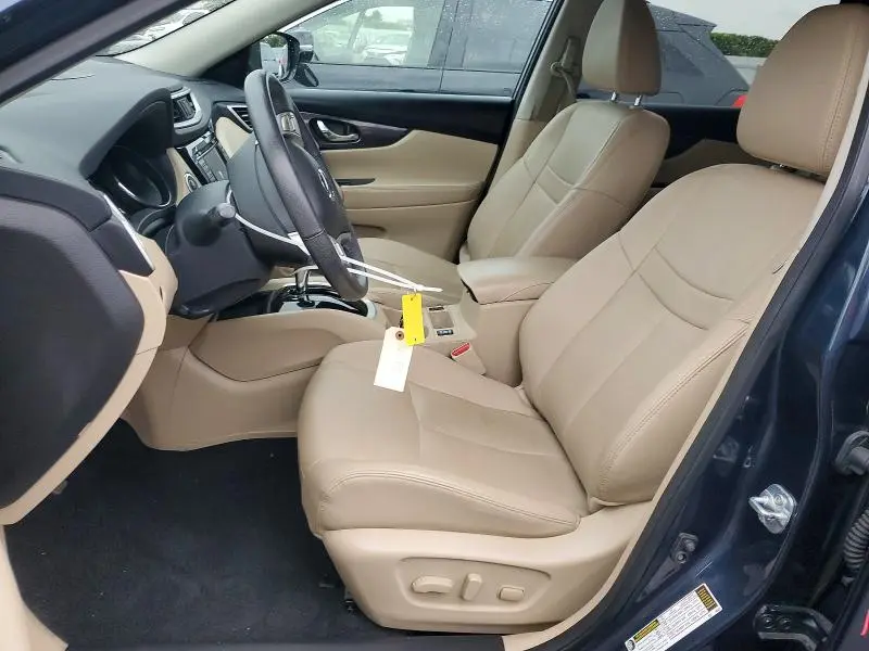 2016 NISSAN ROGUE SL  