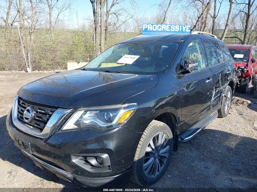2019 NISSAN PATHFINDER SV