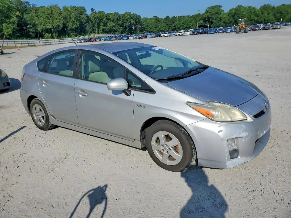 2010 TOYOTA PRIUS II  