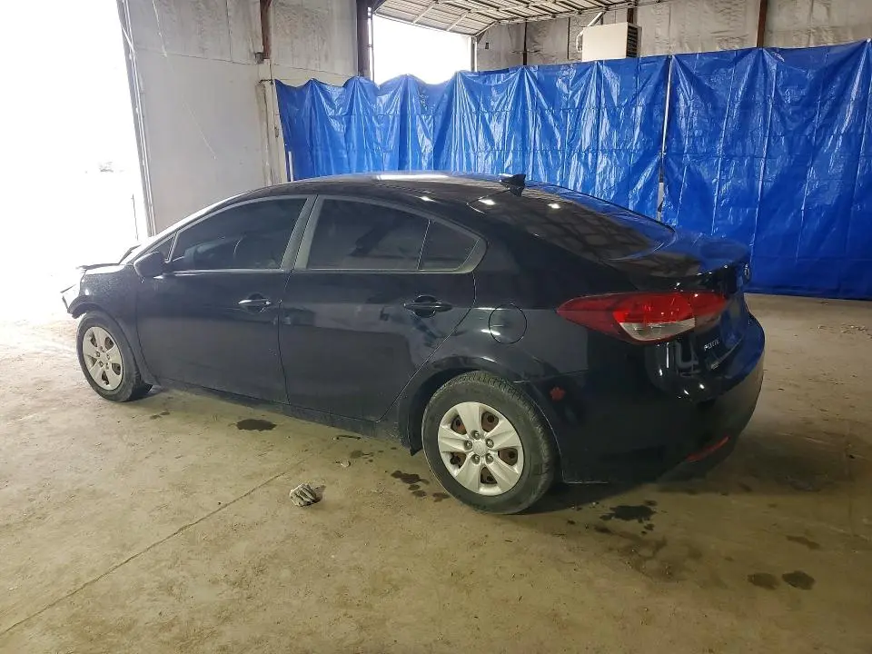 2017 KIA FORTE LX  