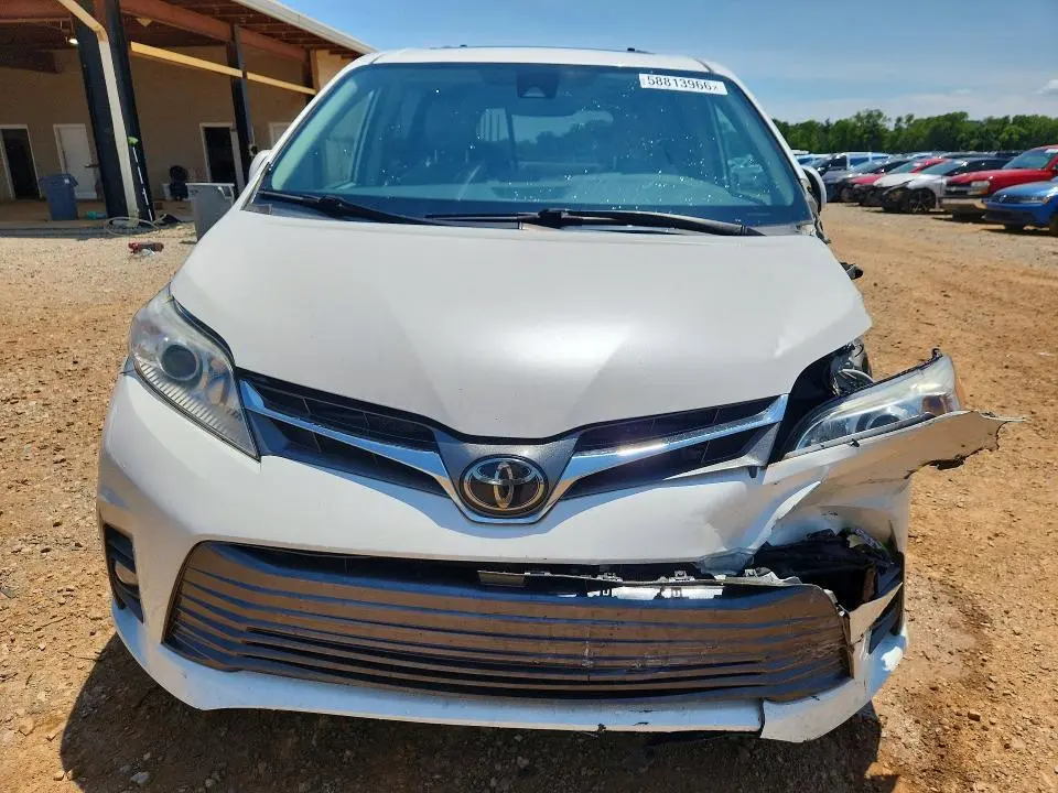 2020 TOYOTA SIENNA XLE PREMIUM 7-PASSENGER  