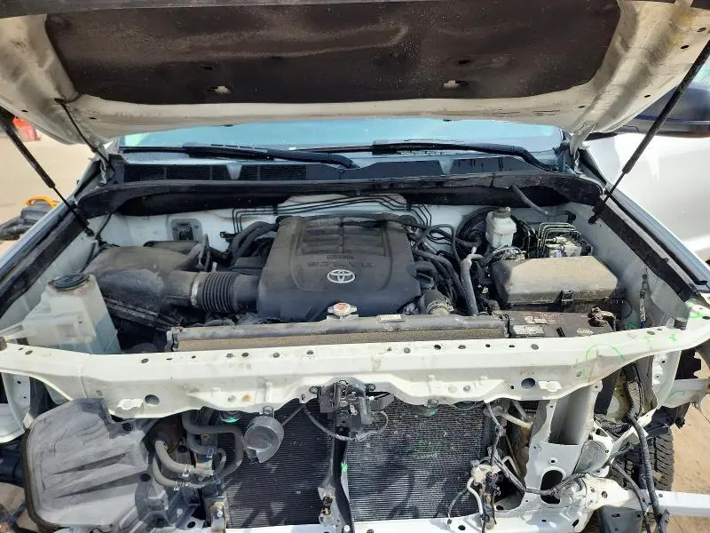 2018 TOYOTA TUNDRA CREWMAX SR5  