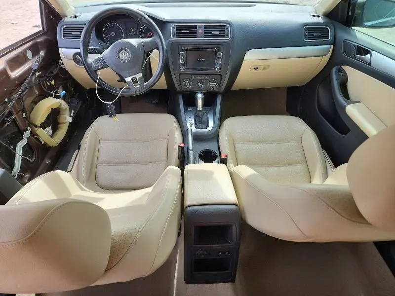 2014 VOLKSWAGEN JETTA SE  